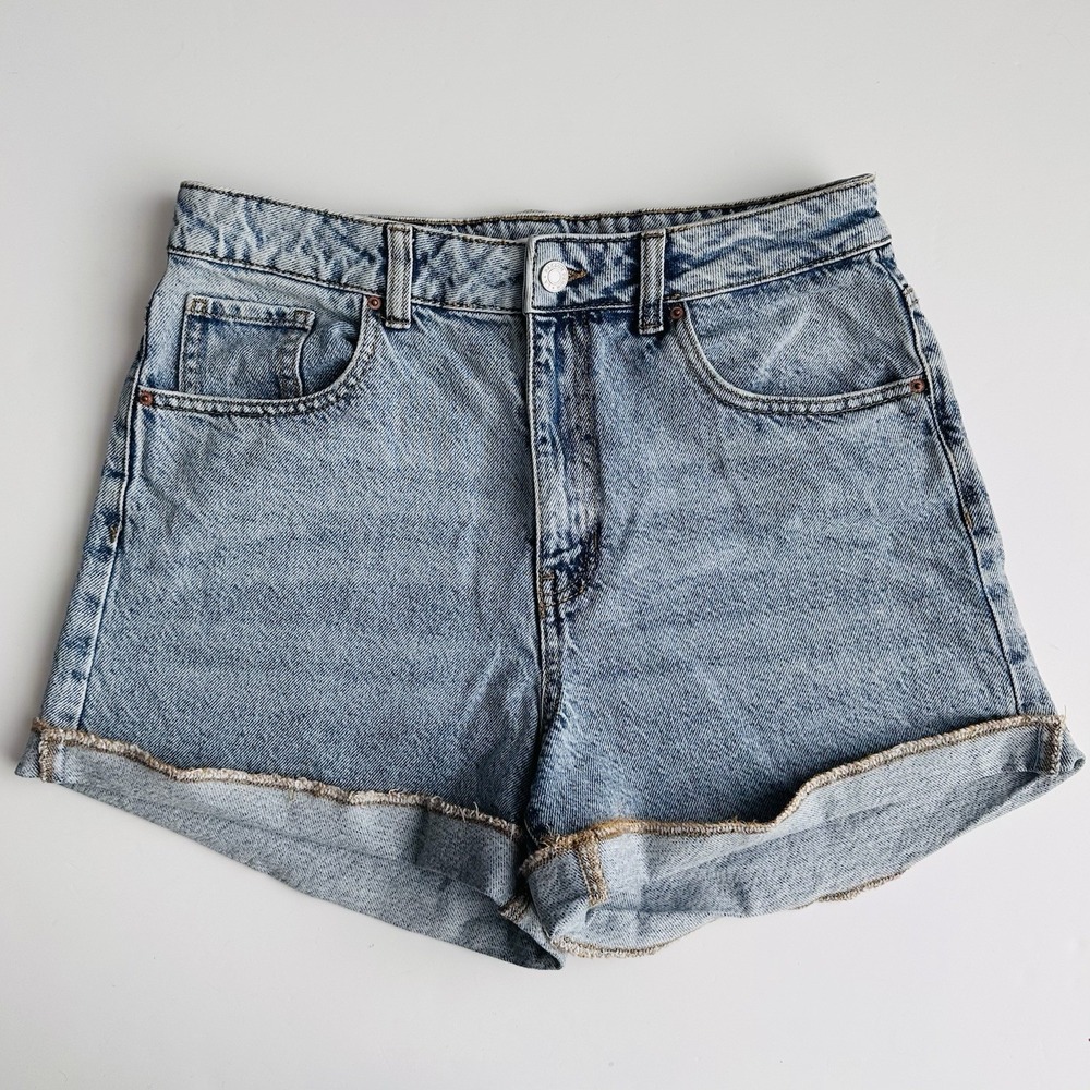 PacSun Mom Short Women's Size 29 High Rise Denim Jean Acid Wash Cuff Hem Cotton - Picture 1 of 9